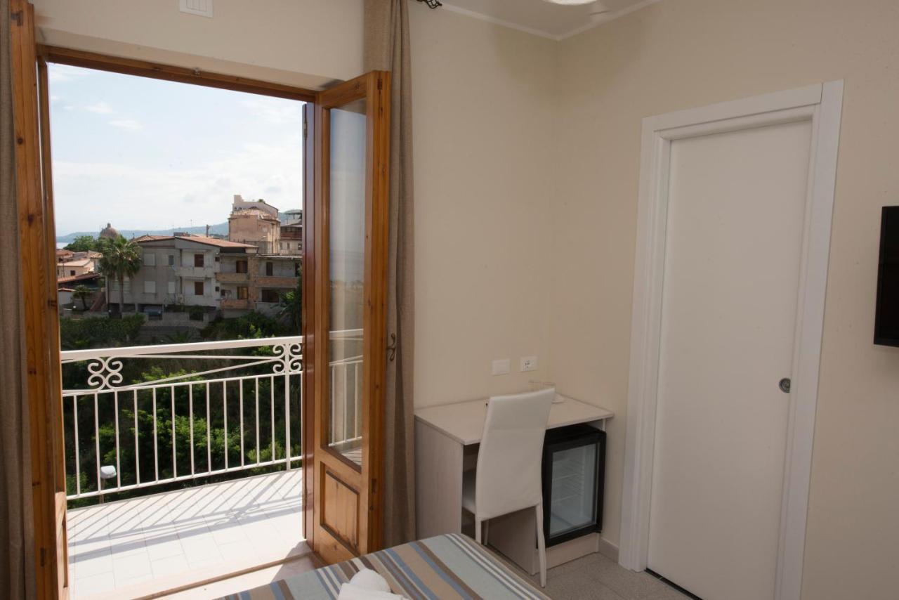 Donna Rosa Accommodation Tropea Esterno foto